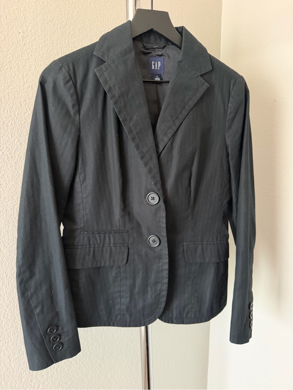 GAP Black Women's Two-Button Tailored Blazer